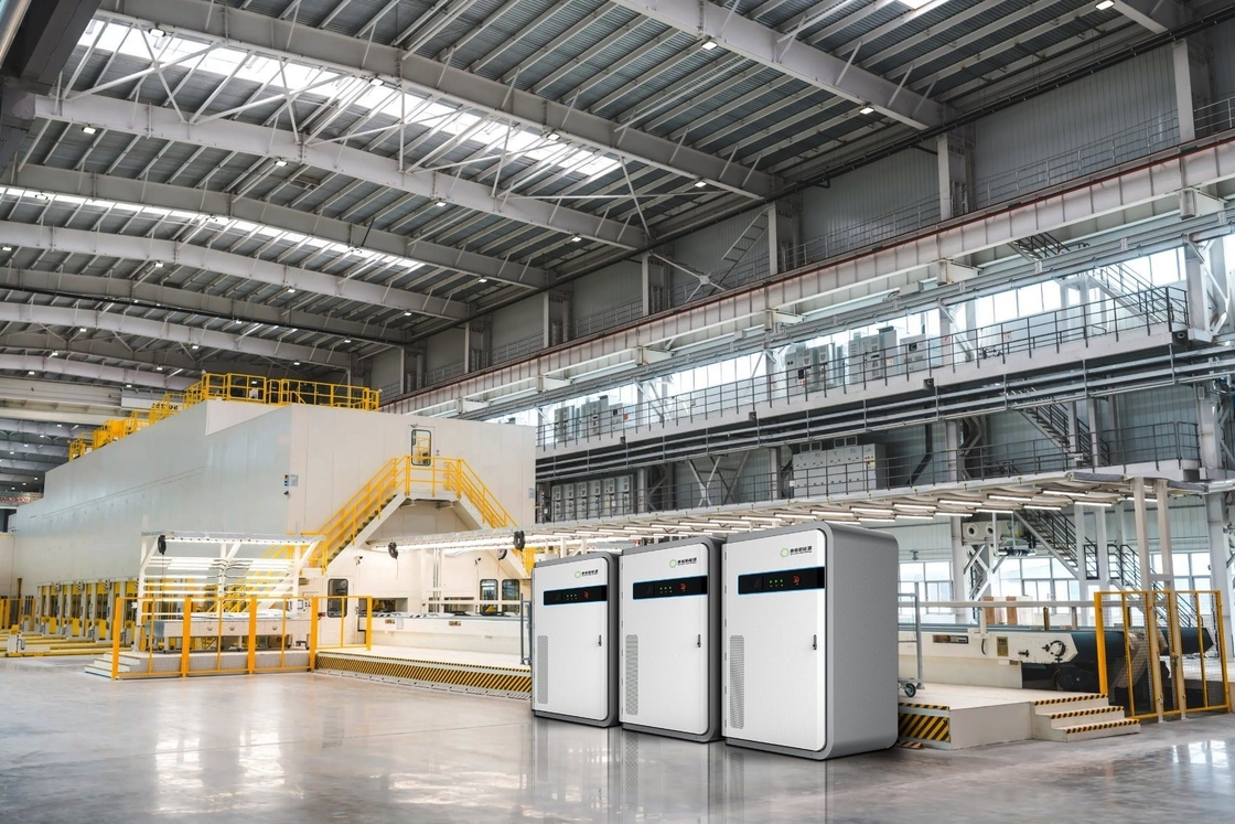 125 KW sistema de armazenamento de energia de resfriamento líquido exterior gabinete para centro de dados backup