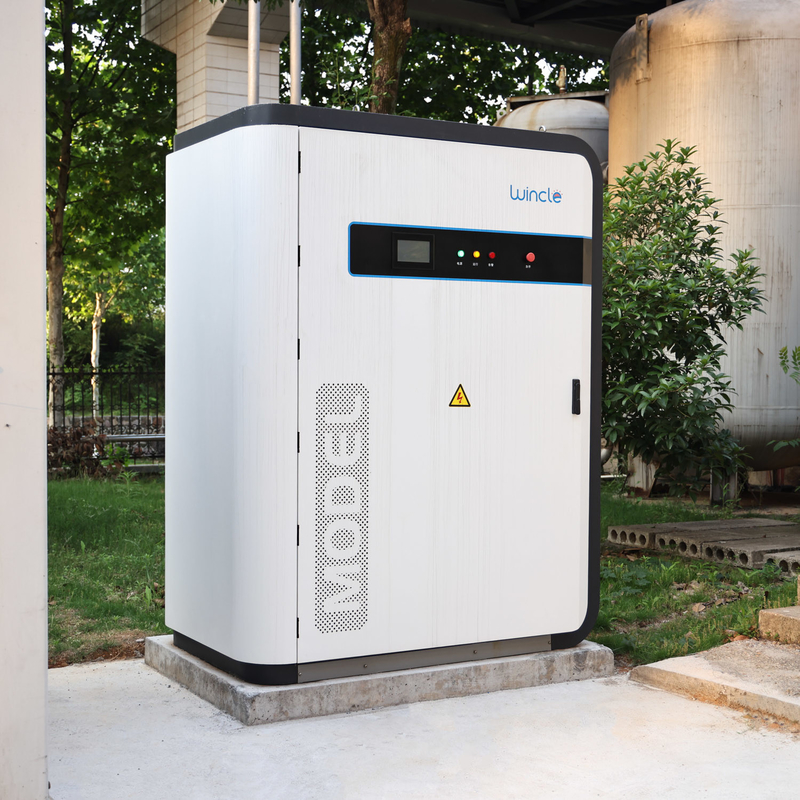 110 Kw Max Potência aparente 100kw Potência nominal LFP Bateria de armário para armazenamento de energia C&I