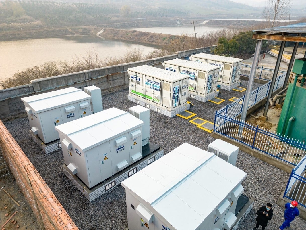 Container de alta tensão de 20FT 5MWh ESS para ligação à rede e alimentação de reserva