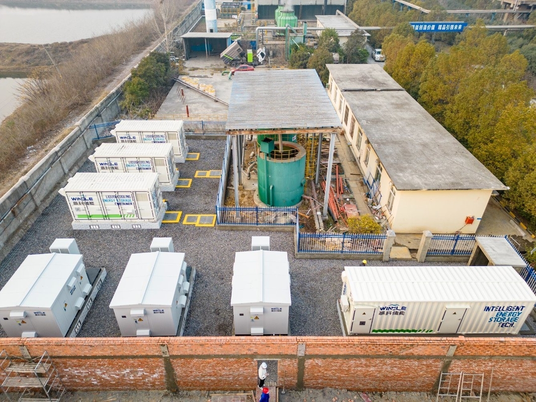 Container de alta tensão de 20FT 5MWh ESS para ligação à rede e alimentação de reserva