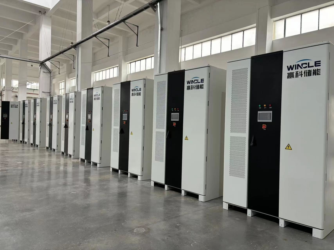 Alta Capacidade com 93% de Eficiência Star 385 Commercial Energy Storage Cabinet com UL9540A para o mercado dos EUA