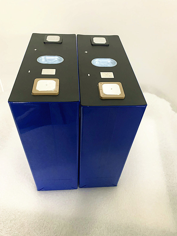 Celular de bateria LFP de 280ah para uso industrial e comercial personalizado