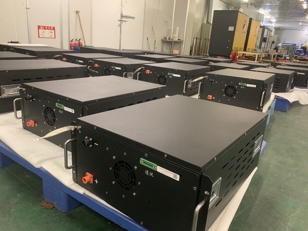 Célula de bateria prismática de 3,2 V 314 ah durável para sistemas de armazenamento de energia em contentores e camiões